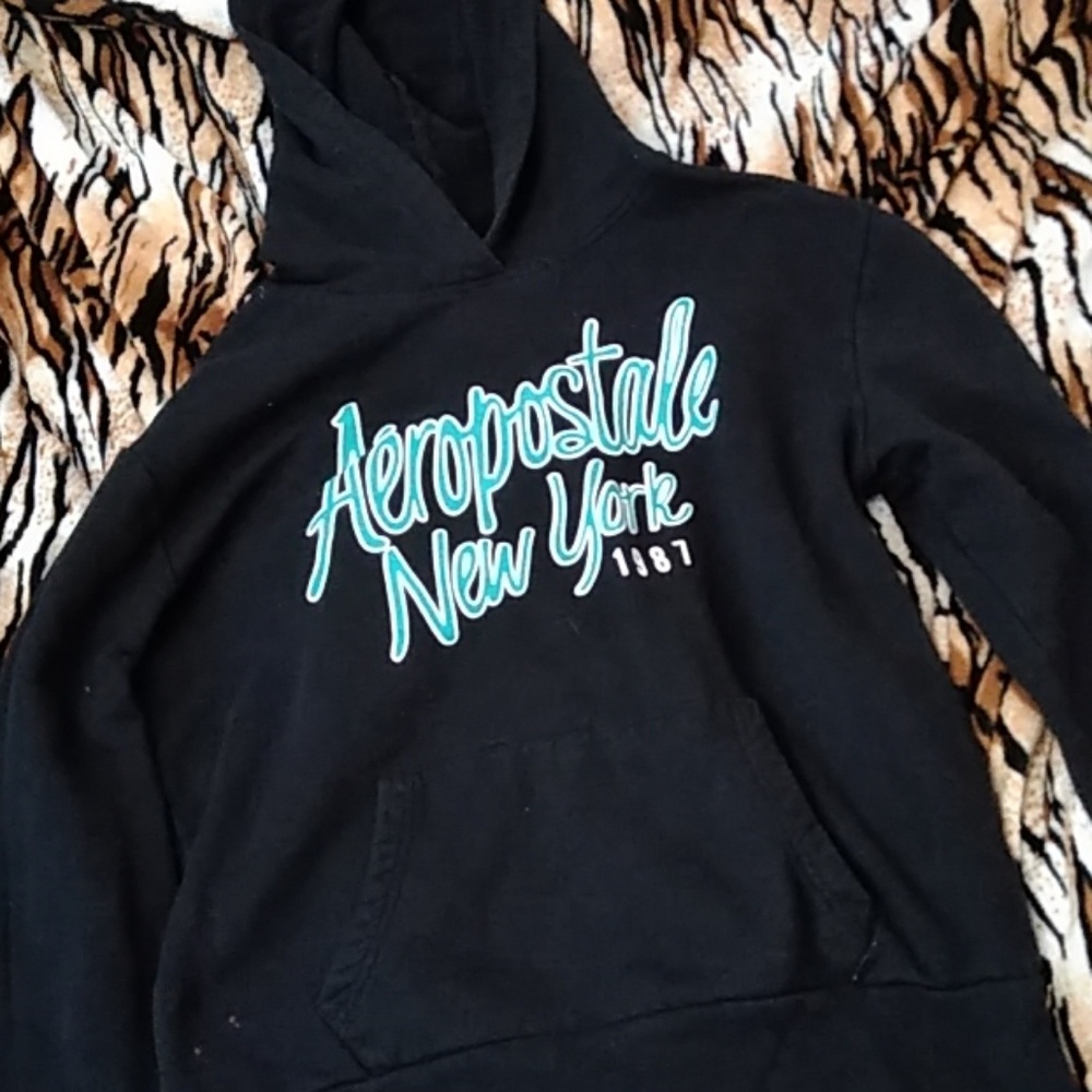 I'm exellent condition Aeropostale pullover hoodie